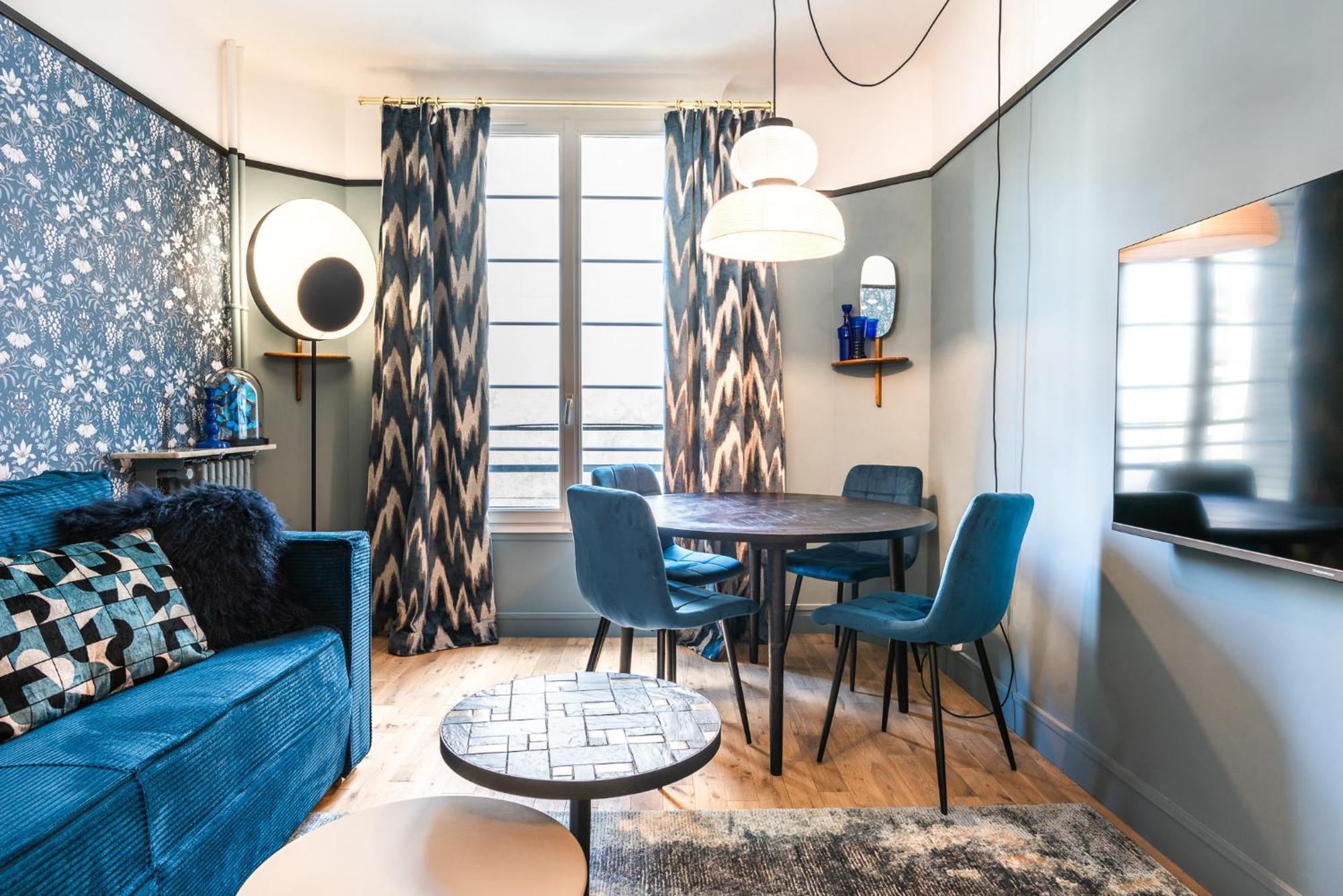 Very Design For 4 - Eiffel Tower * Parijs